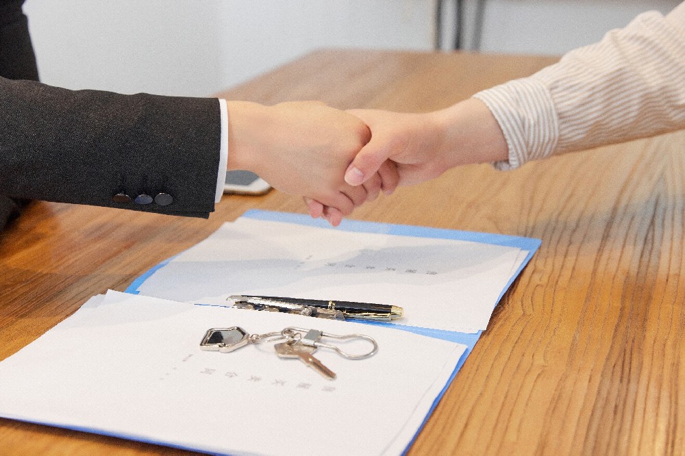 签约与过户协助